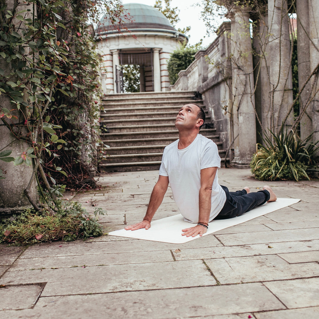 Eco-friendly Jute Yoga Mat - Complete Unity Yoga - London UK Outside   #colour_forest-green